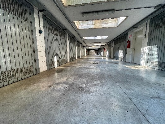 Garage / Posto Auto Singolo a Brescia - 3423-8