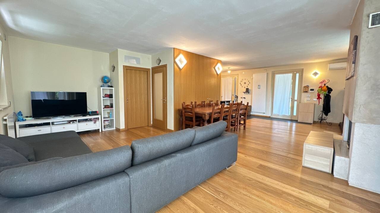Villa Bifamiliare Pentalocale a Brescia - 3467-15