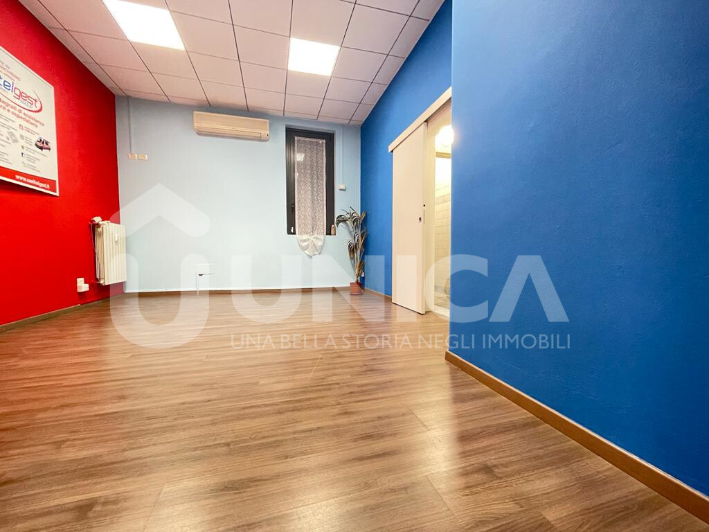 Negozio 2 Vani a Brescia - 3484-4