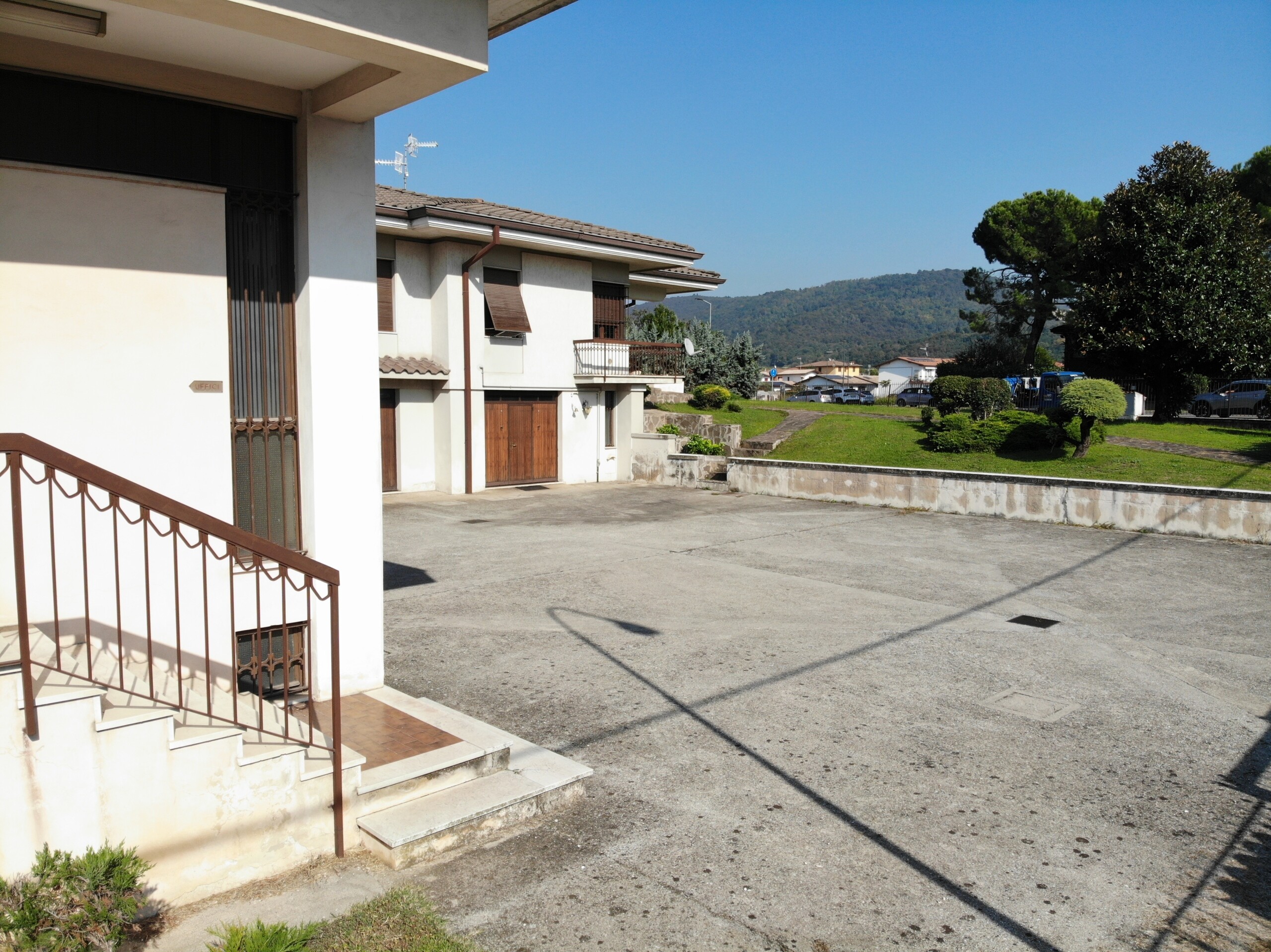 Capannone / Fondo Industriale/Artigianale a Rezzato - 3595-16