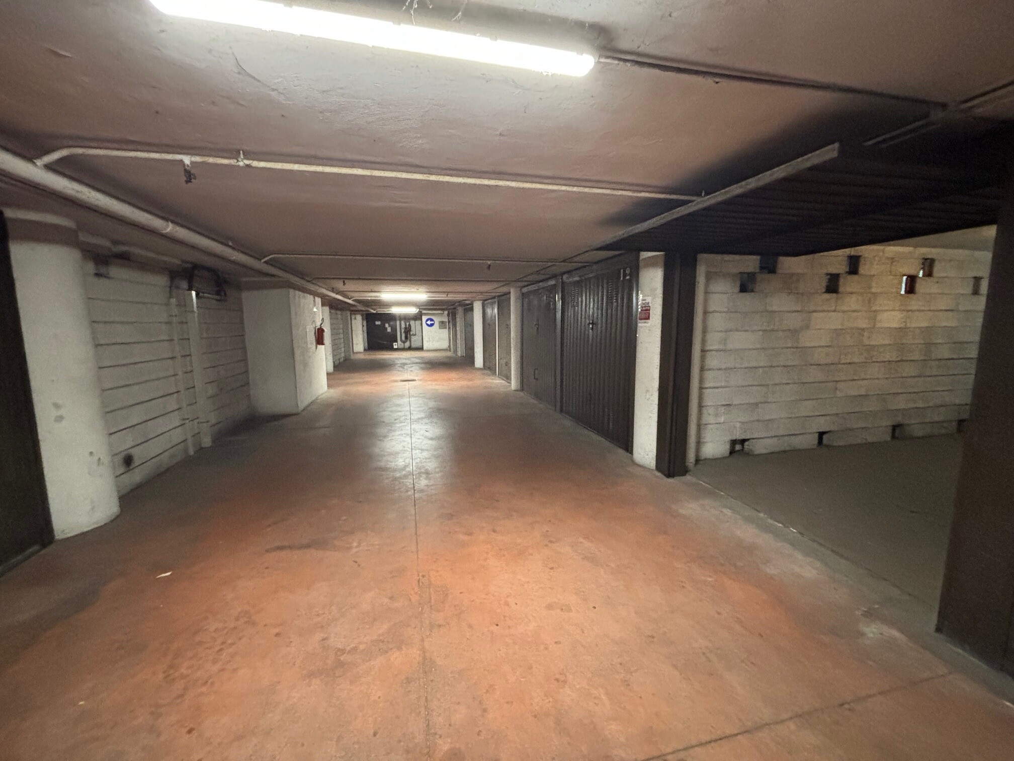 Garage / Posto Auto Singolo a Brescia - 3602-14