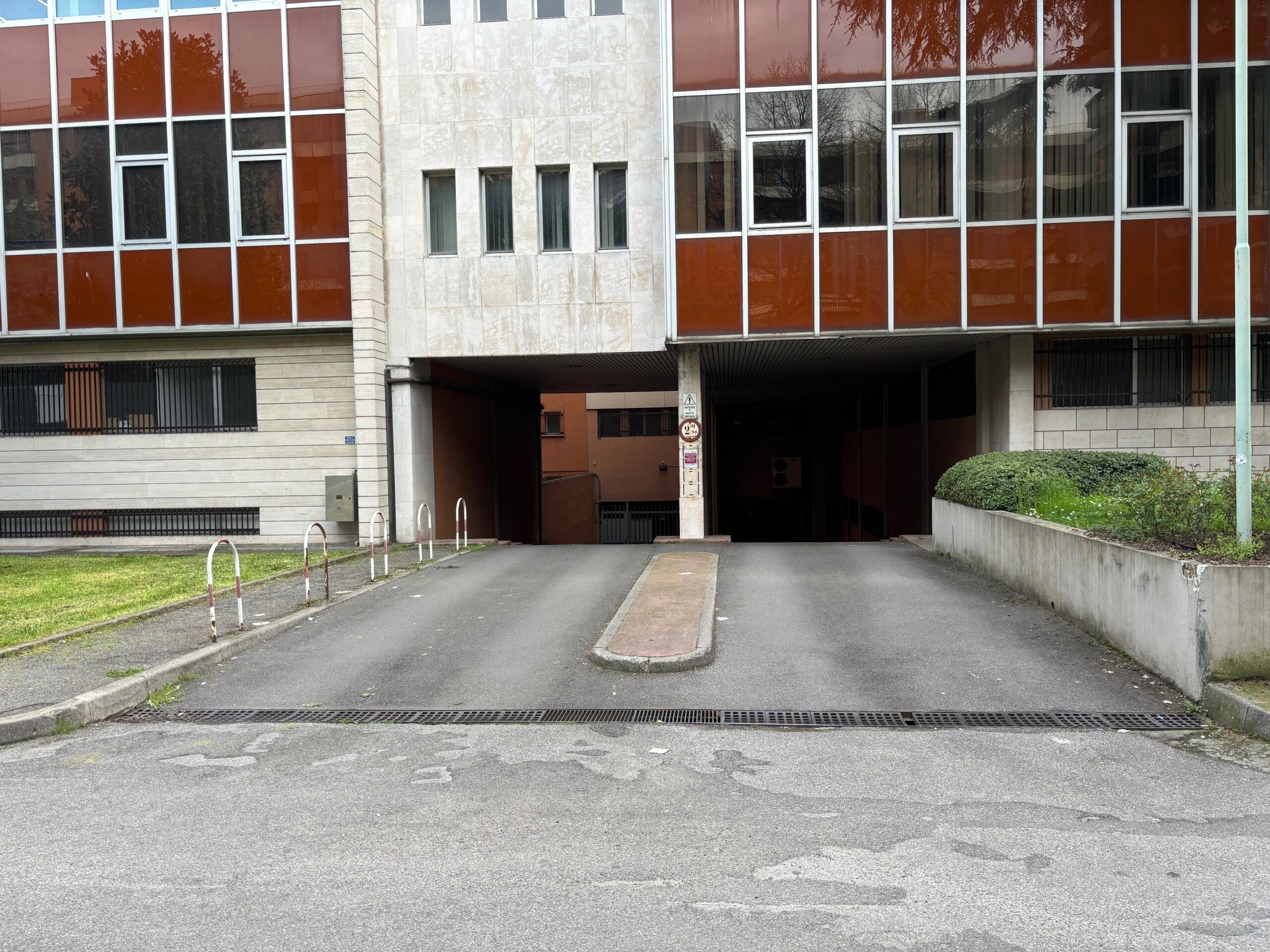 Garage / Posto Auto Singolo a Brescia - 3602-3