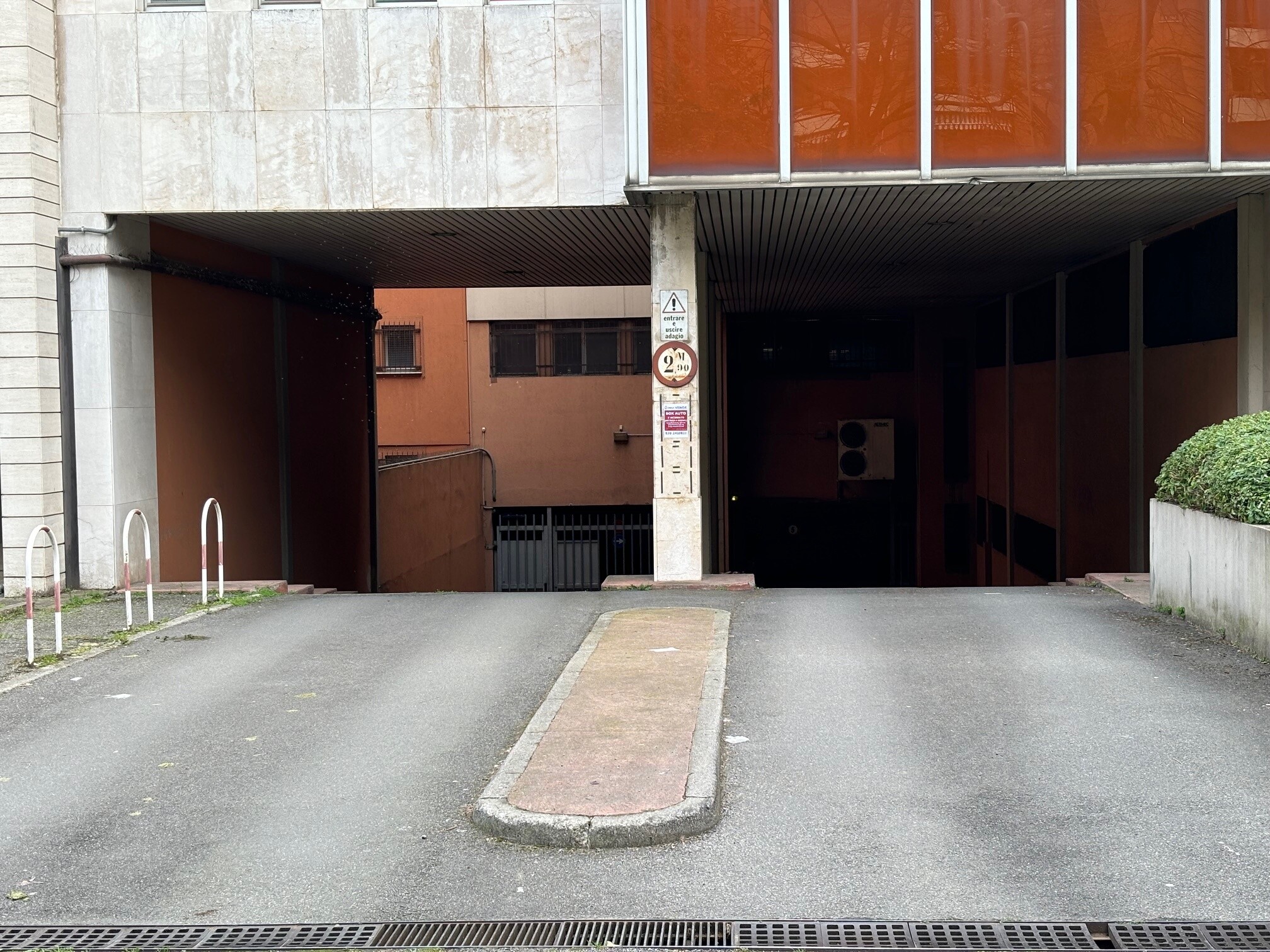 Garage / Posto Auto Singolo a Brescia - 3602-4
