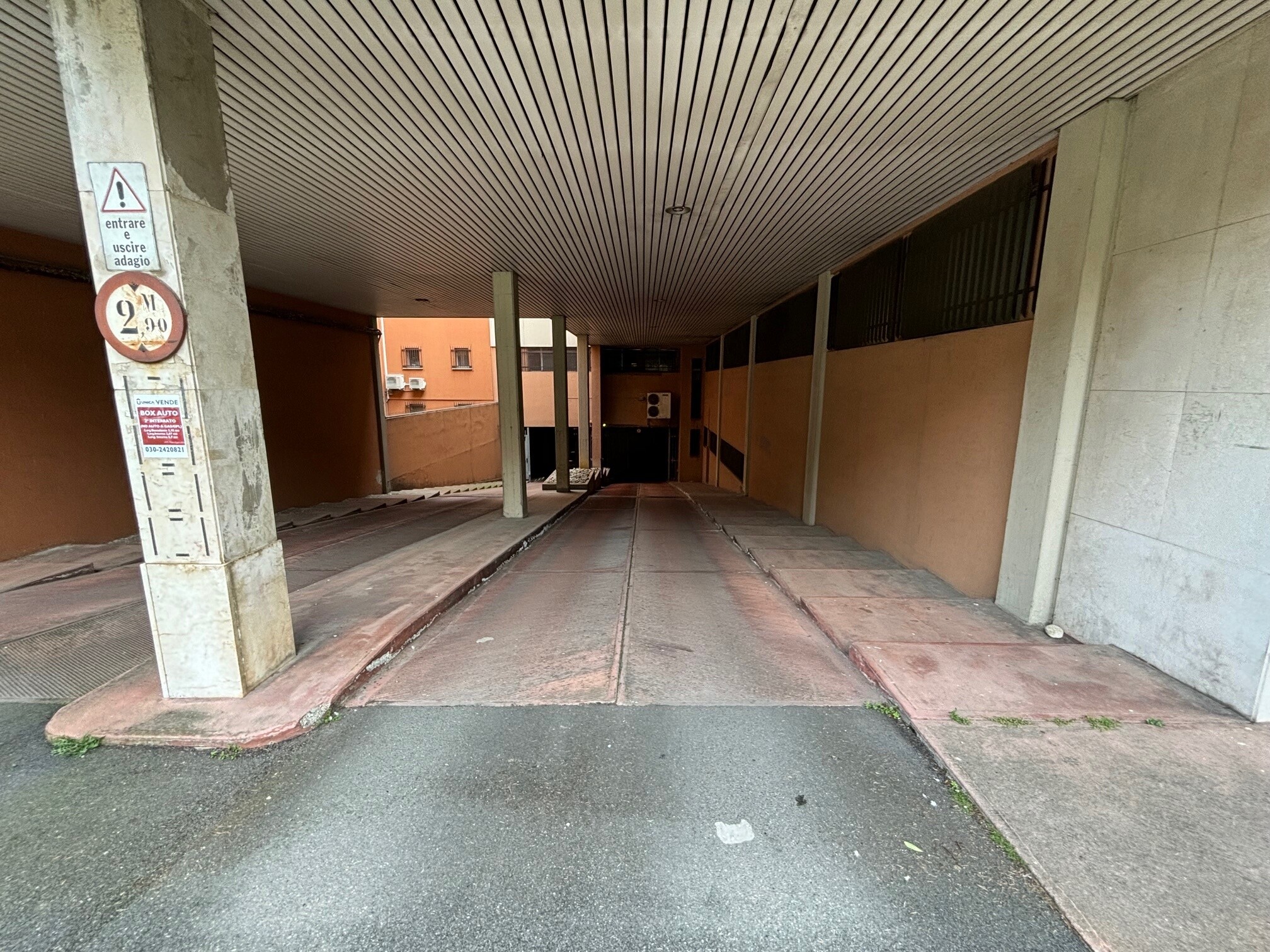 Garage / Posto Auto Singolo a Brescia - 3602-6