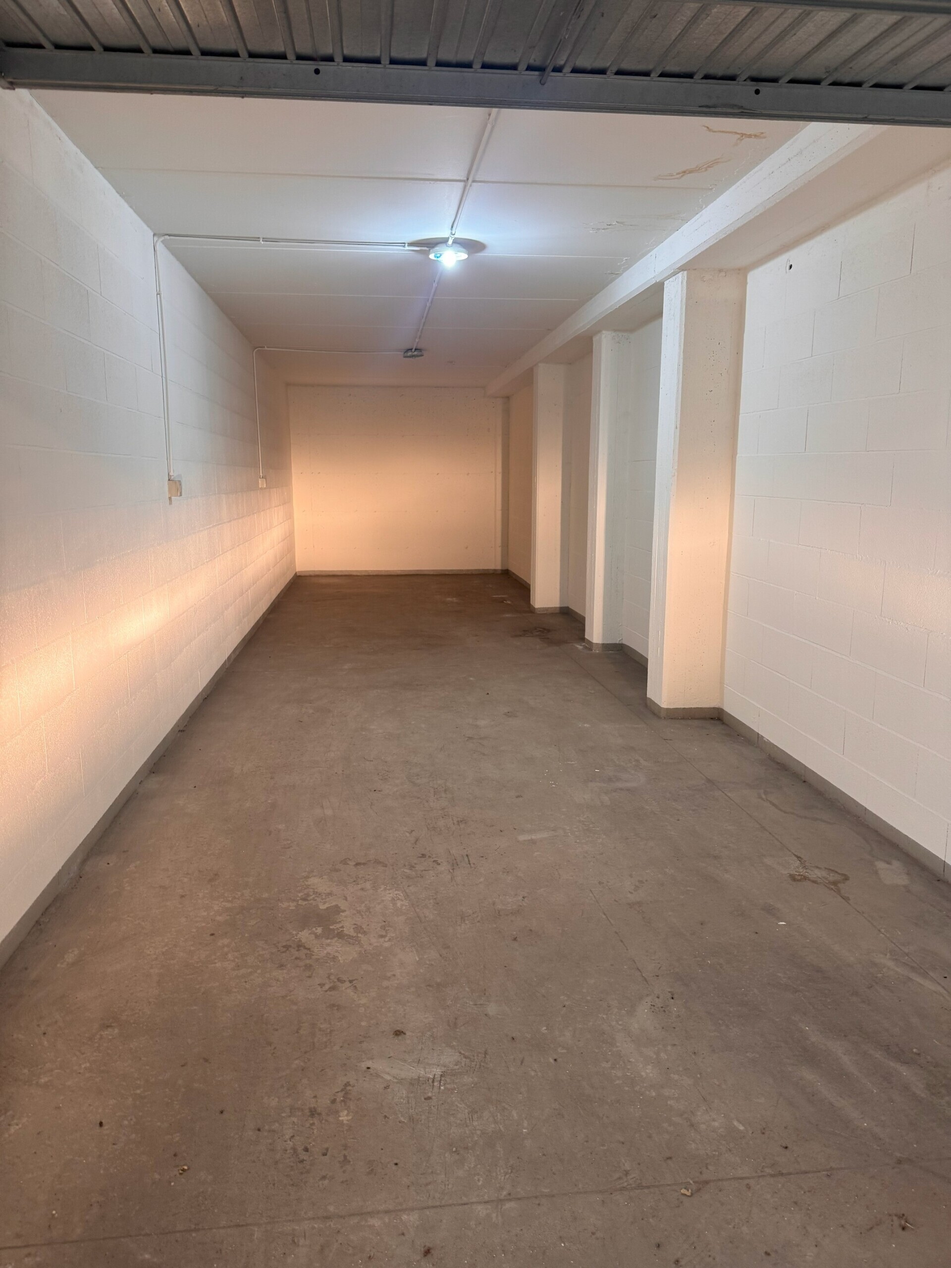 Garage / Posto Auto Doppio a Brescia - 3660-4