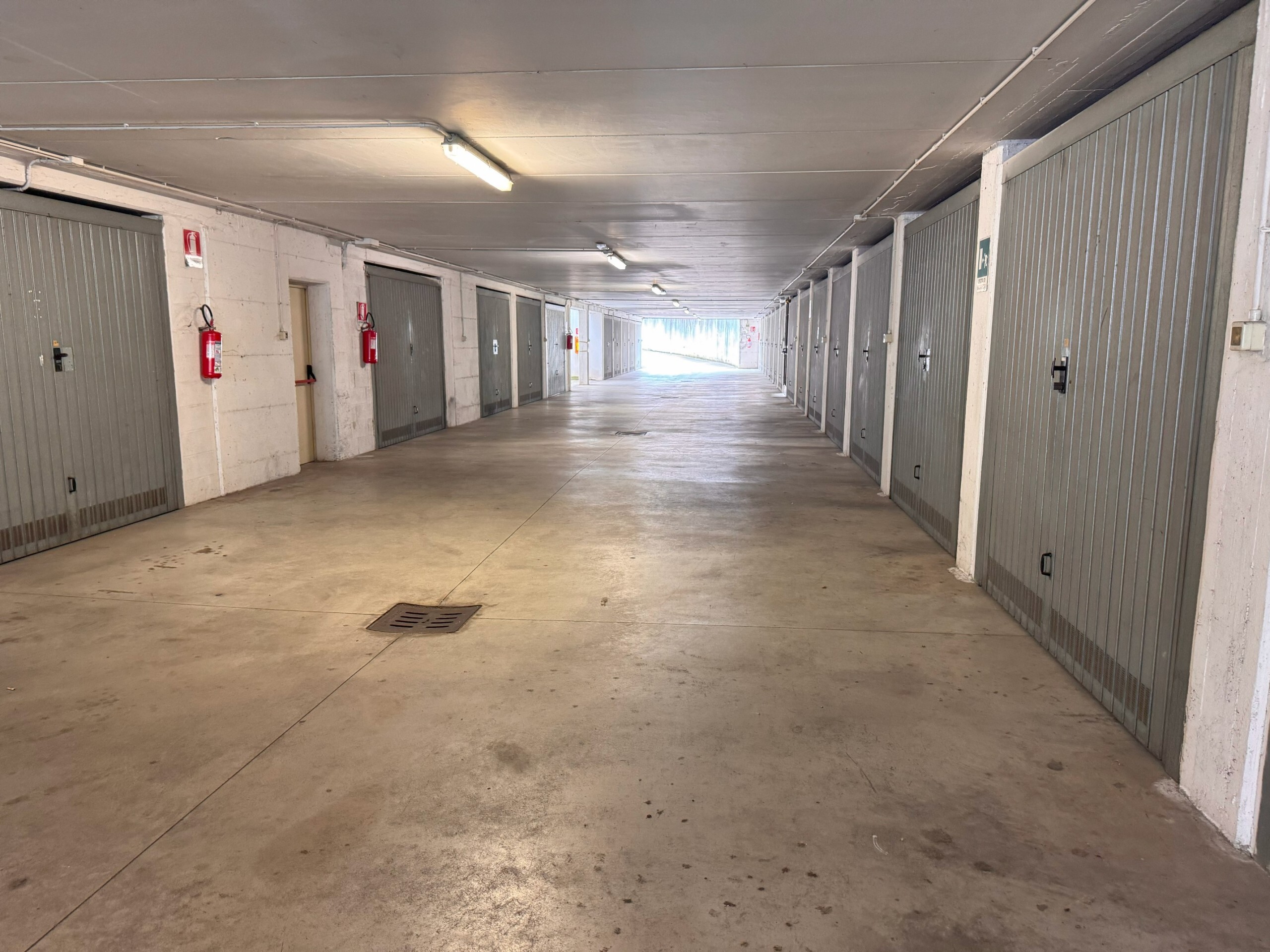 Garage / Posto Auto Doppio a Brescia - 3660-6