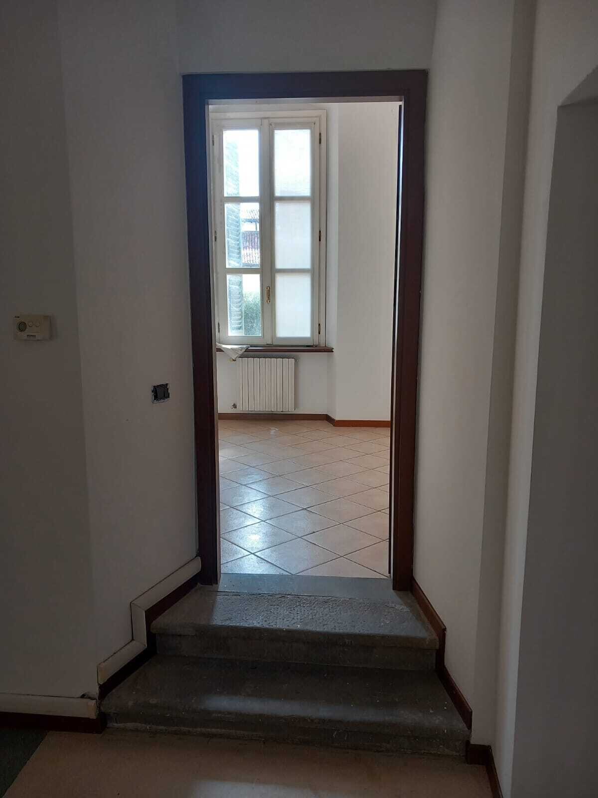 Negozio 4 Vani a Palazzolo sull'Oglio - 3710-15