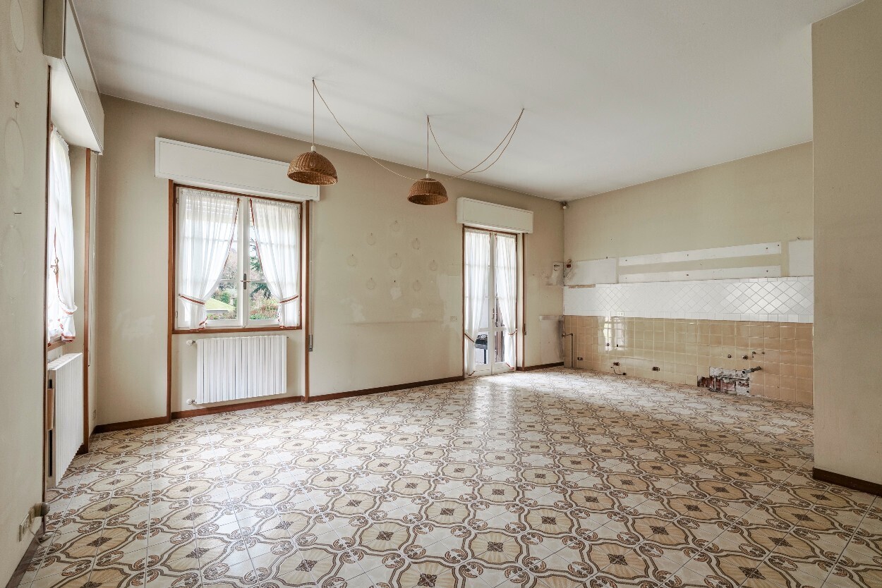 Villa Singola Pentalocale a Brescia - 3757-18