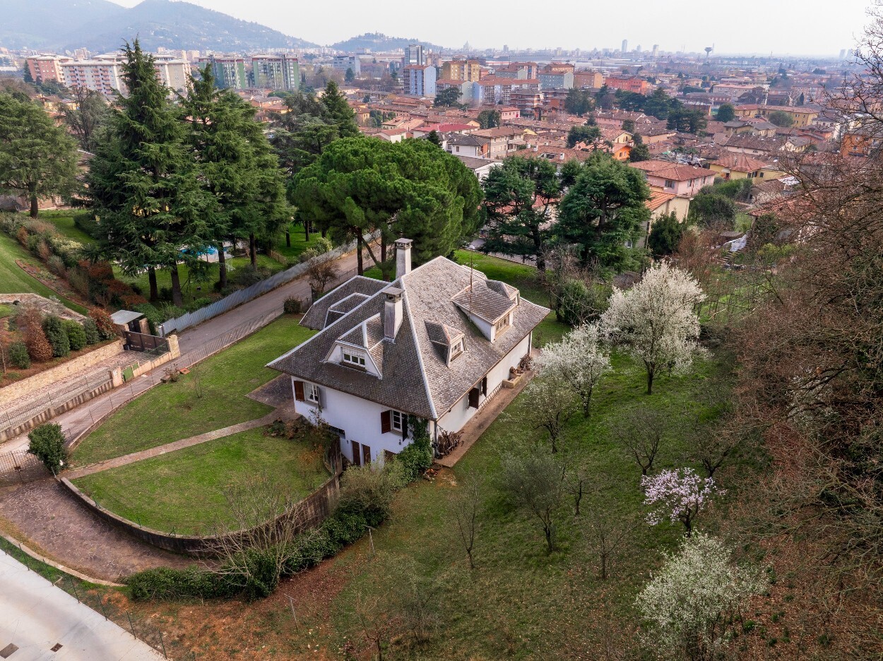 Villa Singola Pentalocale a Brescia - 3757-5
